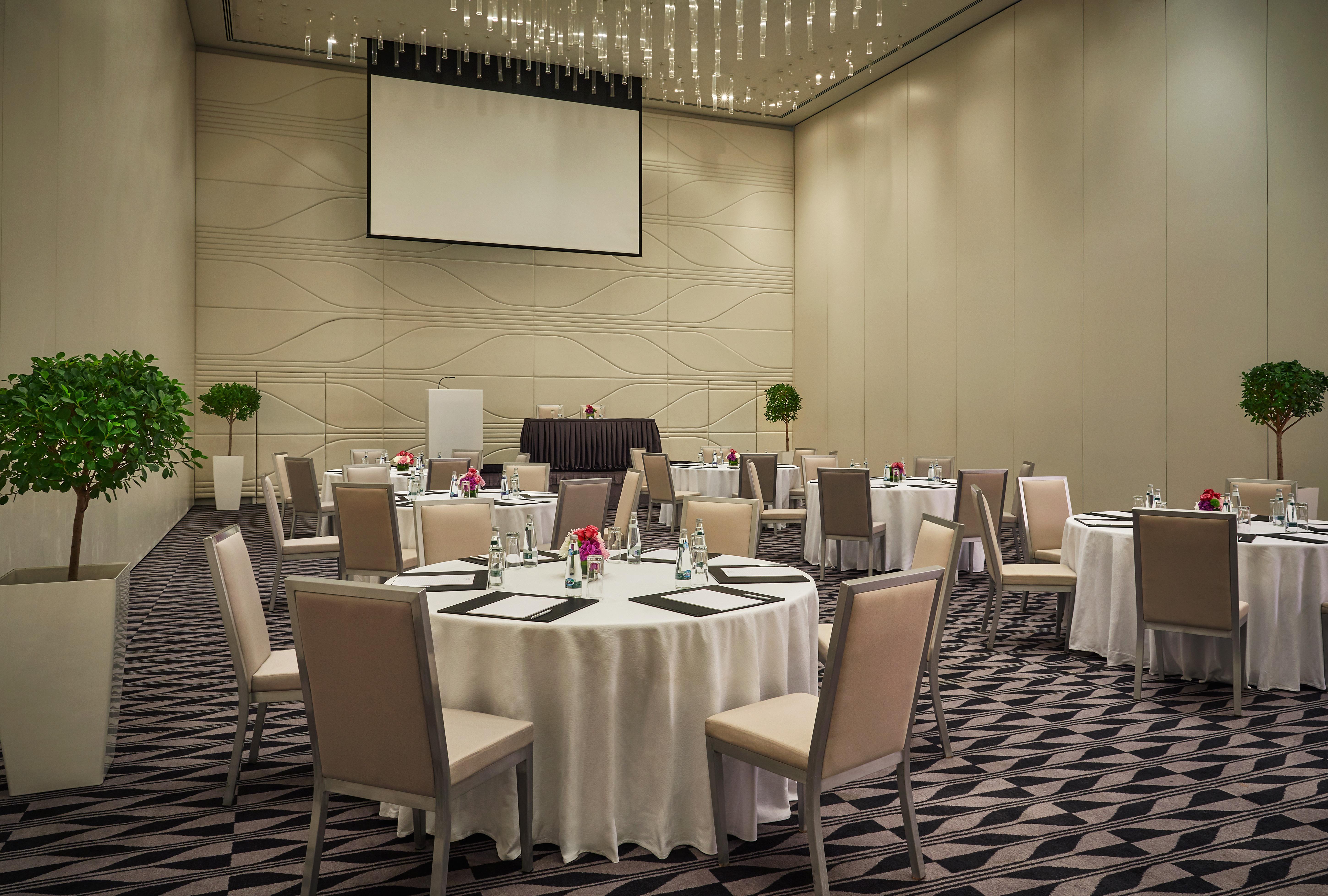 فندق فندق ستيبريدج سويتس جزيرة ياس أبو ظبي المطعم الصورة